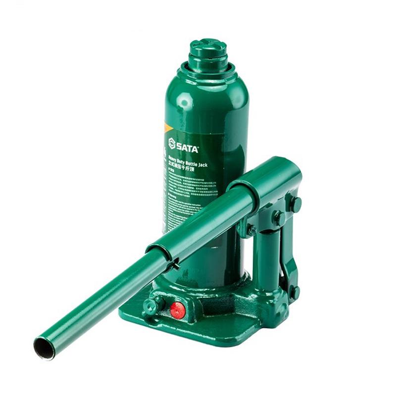 4T (8,800 lb) Hydraulic Bottle Jack Lifting Range 12.3—14.7'' Car Jack, Car Lift For Garage and Tire Change